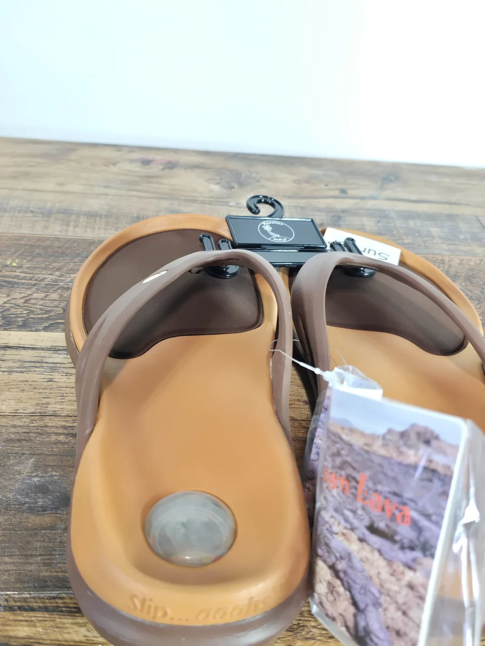 Men's Brown and Tan Men's Flip Flop Sandals Size 7